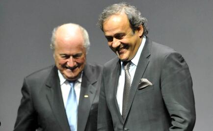 Blatter dice que Platini le intimidó con que iría a cárcel