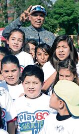 “Dilató la NFL en regresar”