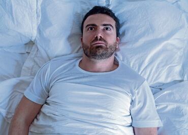 ¿Cómo la muerte por falta de sueño de las moscas ayuda a estudiar el insomnio del humano?