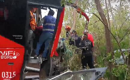 Al menos 6 heridos, deja accidente de autobús de pasajeros en la autopista Mérida-Cancún