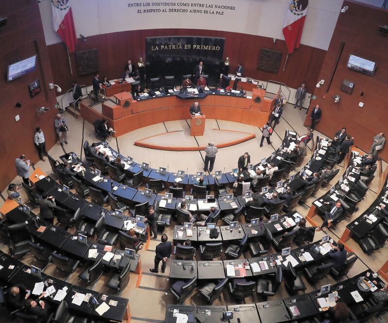 El Senado dio luz verde al T-MEC con 107 votos a favor y uno en contra, con la esperanza de que pronto lo avalen Estados Unidos y Canadá. Foto/IVÁN STEPHENS. EL UNIVERSAL