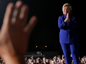 Washington Post llama a votar por Hillary Clinton