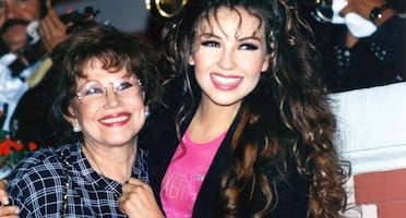 Thalía recuerda a su madre, en su 15° aniversario luctuoso: "sigo agarrando el teléfono para marcarte"