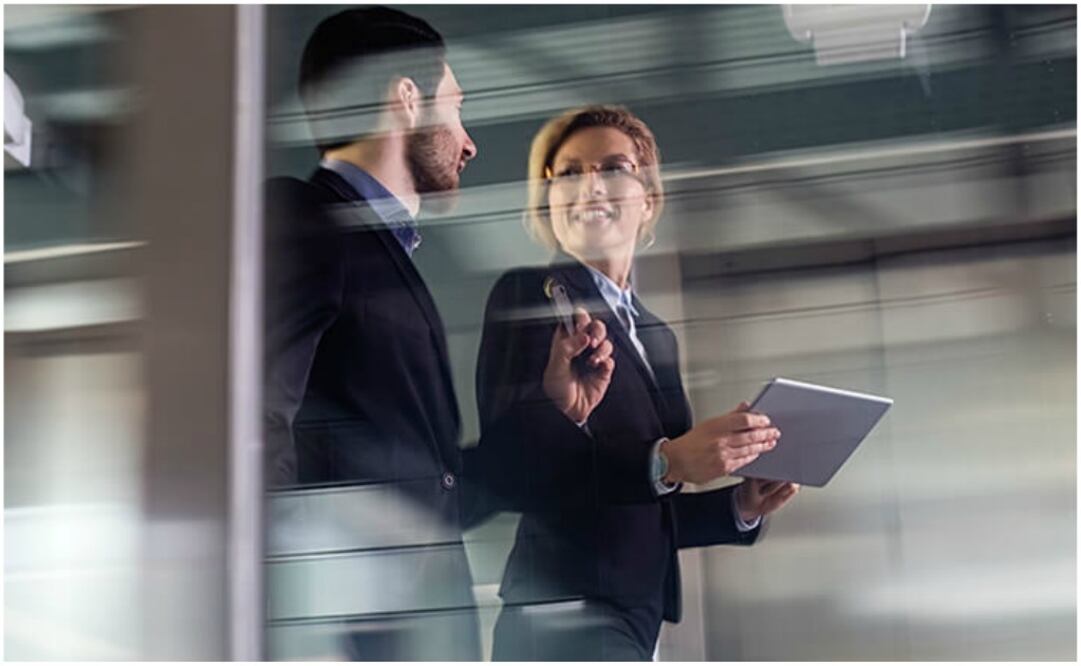 Menos del 20 % los trabajadores prefiere la comunicación directa con sus compañeros o sus jefes a la electrónica o de mensajería instantánea