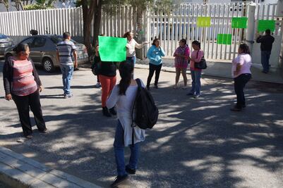 Bloquean crucero en Oaxaca por deudas de Sedesol