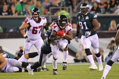 Trump critica flojo inicio de la NFL