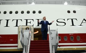 Trump presenta el nuevo Air Force One; avión es valuado de 400 mdd y fue donado por Qatar