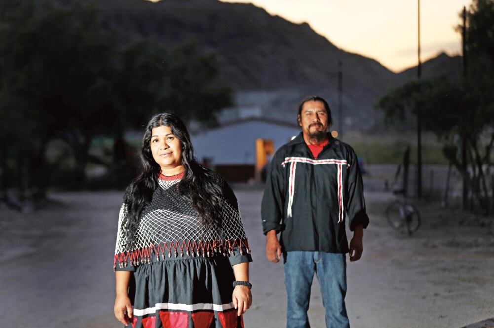 En territorio cucapá, las mujeres son las figuras fuertes. Antes los hombres tomaban las decisiones en el contacto con el gobierno, pero se dieron cuenta de que no cumplían. (Foto: VALENTE ROSAS)