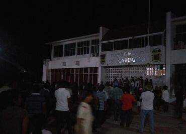 Protestan en Michoacán contra llegada de fuerzas federales y estatales