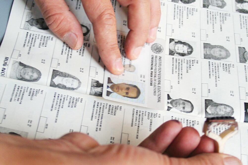 Un informe del INE revela que de 2006 a 2016 los partidos hicieron observaciones sobre 25 millones 610 mil electores sobre diversas irregularidades (ARCHIVO EL UNIVERSAL)