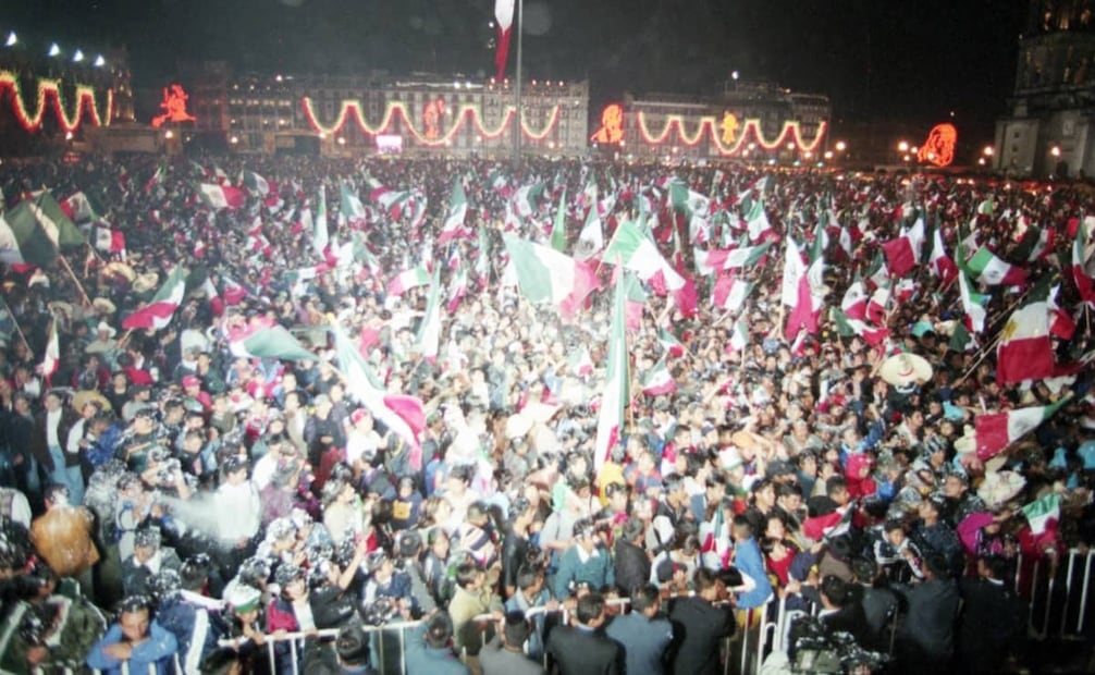 Grito de Independencia, 2000. Como parte de los festejos patrios en 1921, el gobierno capitalino entregó ropa y artículos de maternidad para reclusas, así como regalos para los niños nacidos en cárceles del DF. Foto: Archivo EL UNIVERSAL.