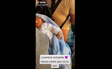Jóvenes no ceden asiento a mujer con bebé en brazos y video genera polémica en TikTok