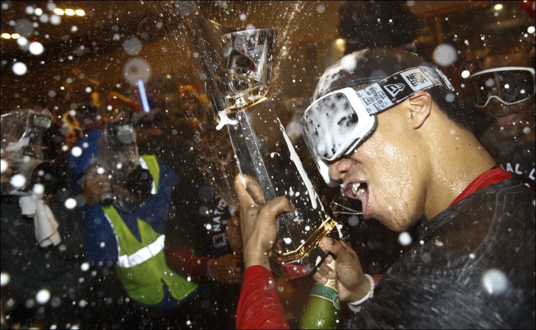 Juan Soto se tuvo que conformar con festejar con jugo de uva. FOTO: AP