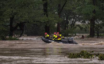 Sube a 32 cifra de muertos por inundaciones en Texas; hay 27 personas desaparecidas en campamento Mystic