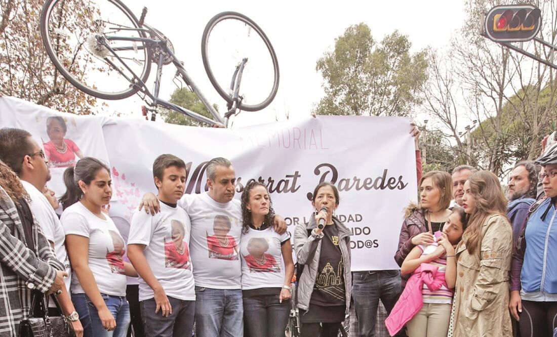 Areli Carreón, integrante de la asociación Bicitekas, dijo que muertes como la de Montserrat Paredes —a quien ayer amigos y familiares rindieron un homenaje— (LUIS CORTÉS. EL UNIVERSAL)