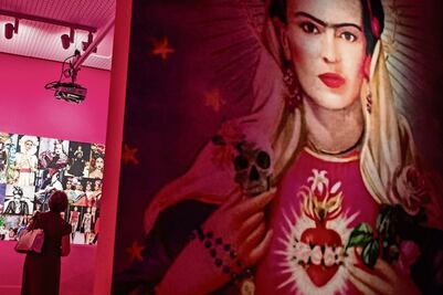 Los colores y la fuerza de Frida Kahlo, en Hungría