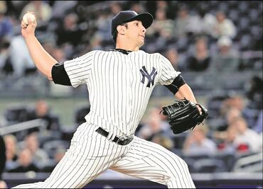 Pitcher mexicano de Yankees con Coronavirus