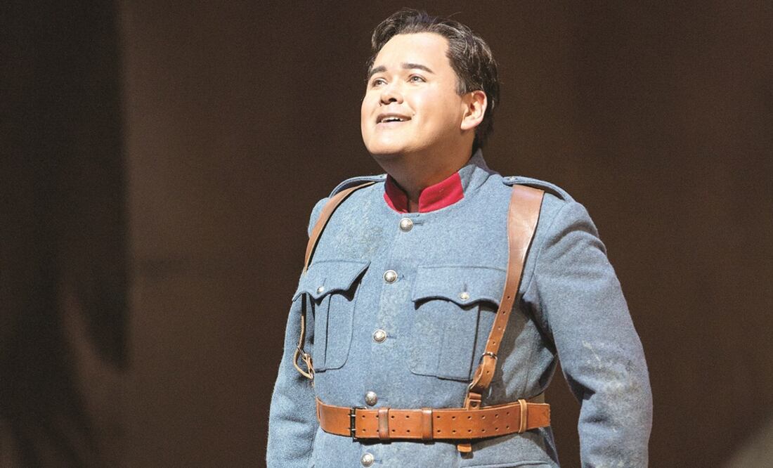 Javier Camarena personifica a Tonio en La hija del regimiento. Foto: CORTESÍA MARTY SOHL. MET