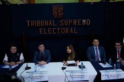 Tras suspender a Movimiento Semilla, Tribunal proclama presidente electo de Guatemala a Bernardo Arévalo