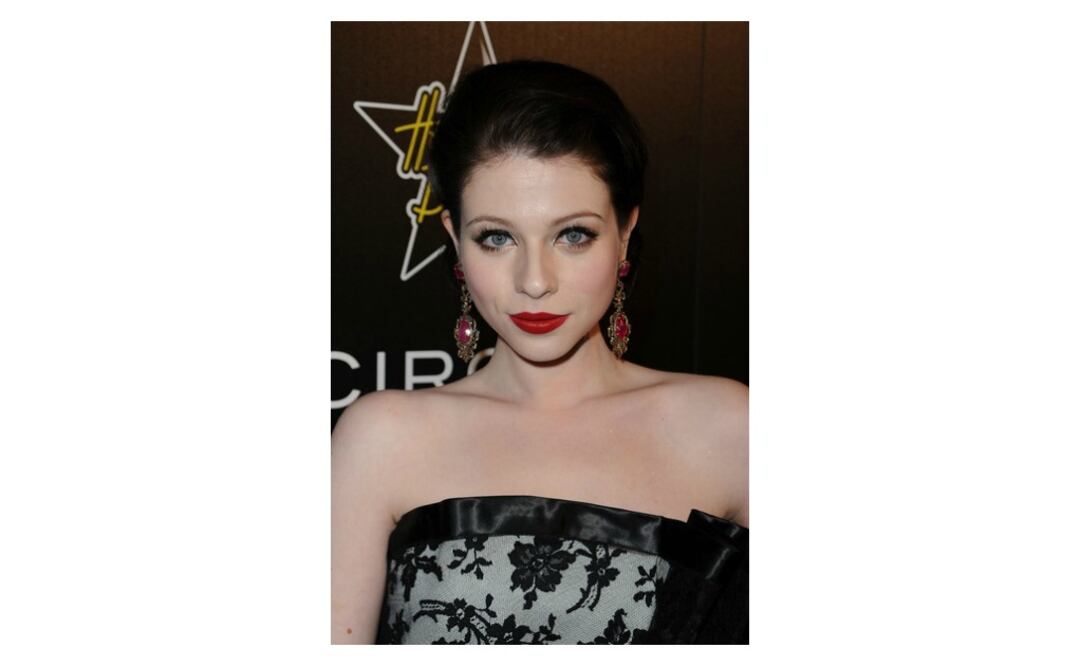 Michelle Trachtenberg como ejemplo de piel clara en tono frío.