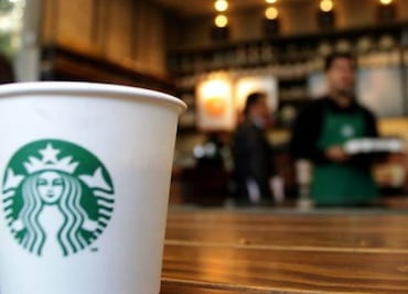 En un día dejan a Rusia sin Starbucks ni Cajita Feliz