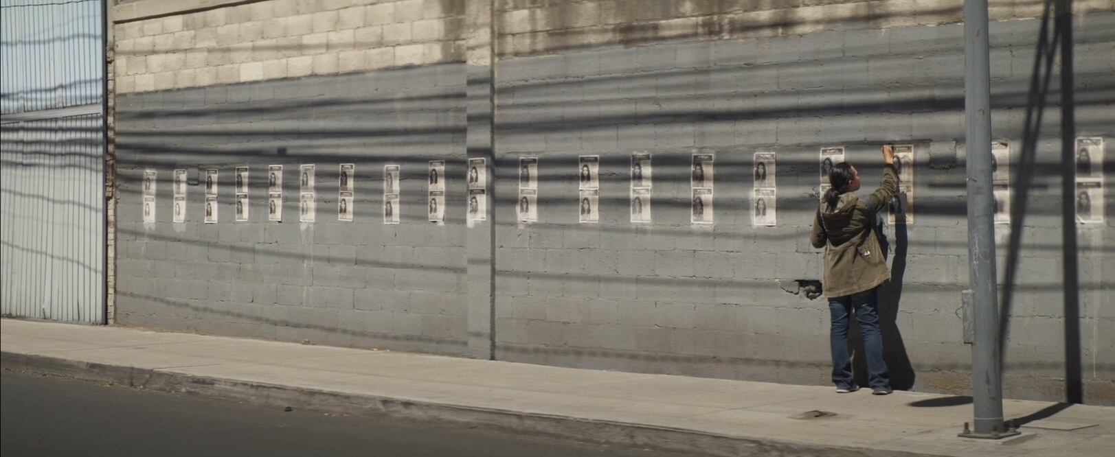 "El grosor del polvo" es la ópera prima de Jonathan Hernández, quien revisó casos de desapariciones para esta cinta. Foto: Procine