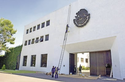 ¿Por qué el presidente vive en Los Pinos?