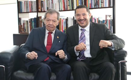 Unidos contra el golpismo, dice Batres acompañado de Muñoz Ledo