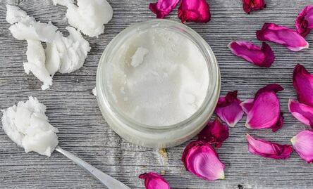 Así puedes producir colágeno de manera natural con aceite de coco