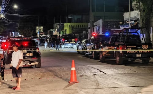 Hombre toma como rehén a su esposa en Mérida, Yucatán; policía le dispara para detenerlo