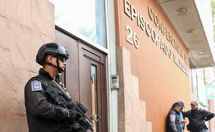 Grupo feminista se atribuye ataque contra sede del Episcopado