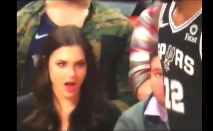 Sorprendente reacción de una mujer al ver a jugador de Spurs