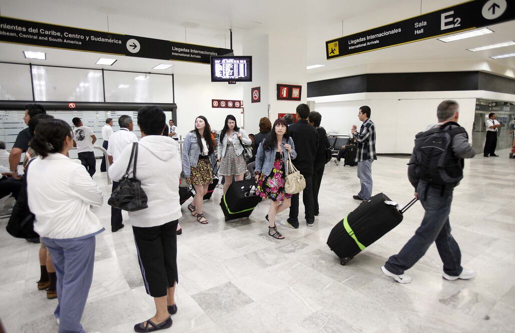 Aeroméxico no cobrará hoy la primera maleta documentada. (Foto: Archivo El Universal)