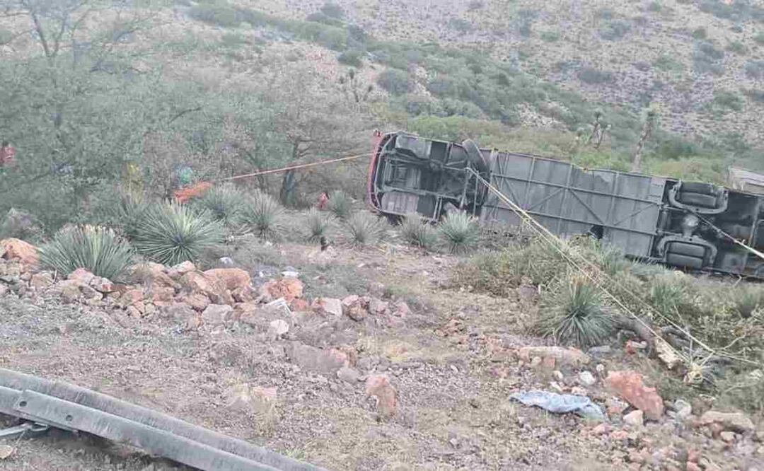 De forma preliminar, 10 personas perdieron la vida en el lugar de forma inmediata, mientras que, 18 personas más resultaron lesionadas. Foto: Especial