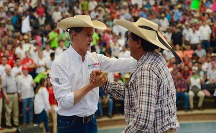 Del Mazo ofrece mejores carreteras a Tejupilco 