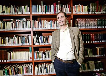 Basave, no te vayas, le piden; no hay vuelta de hoja, revira