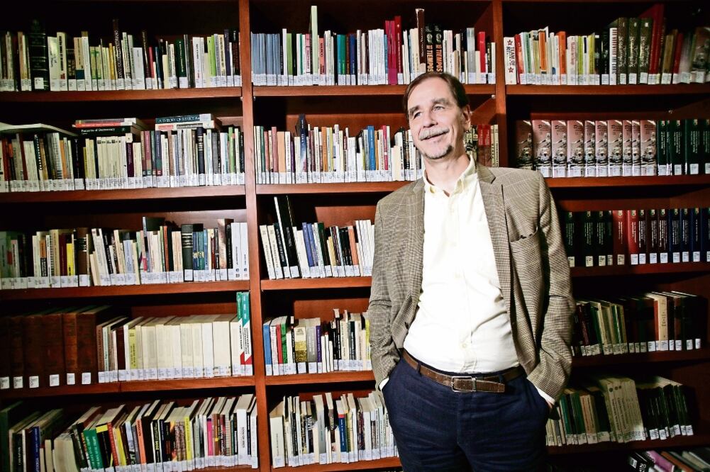 Agustín Basave Benítez, dirigente nacional del PRD, asegura que su reflexión y decisión no están en función de los resultados electorales del pasado 5 de junio (IVÁN STEPHENS. EL UNIVERSAL)