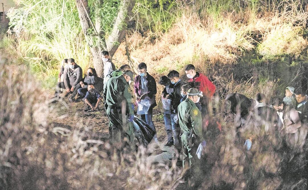 Tan sólo en mayo pasado la Patrulla Fronteriza de EU detuvo a 76 mil 837 migrantes mexicanos. Foto: AP