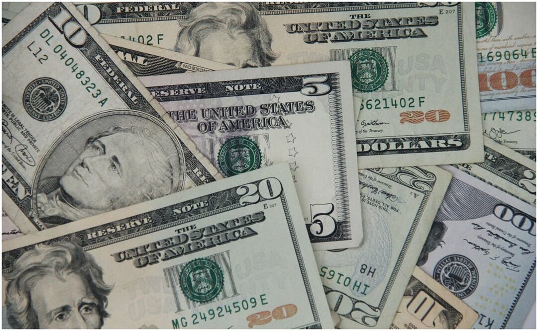 Precio del dólar abre en 17.56 pesos al mayoreo. Foto: Pixabay