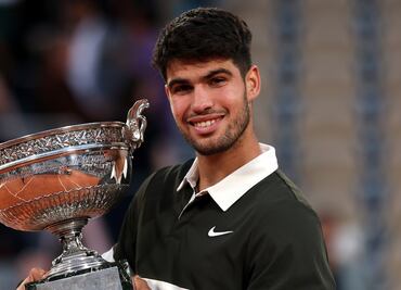 Carlos Alcaraz completa dramática remontada para conquistar Roland Garros; es su quinto Grand Slam