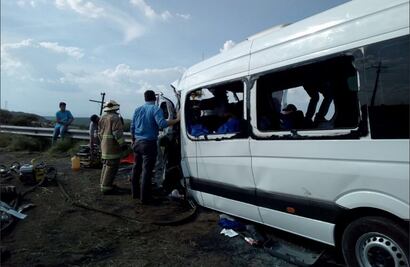 Choque en Jalisco deja 11 muertos y ocho heridos