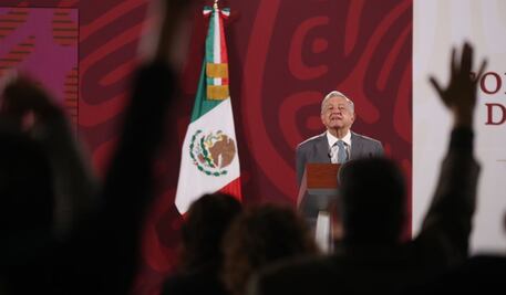 “No apesto a veladora”: AMLO desmiente rumores de un posible mal estado de salud