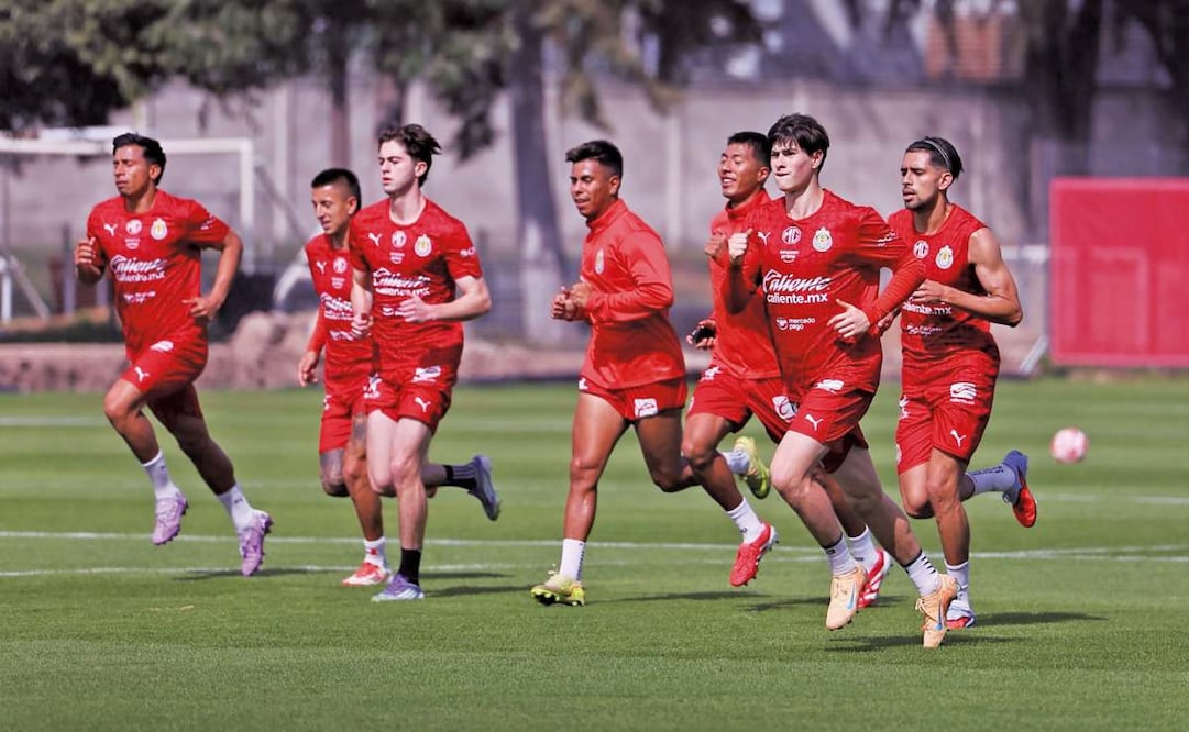 Intentan mantenerse invictos. Foto: Club Guadalajara