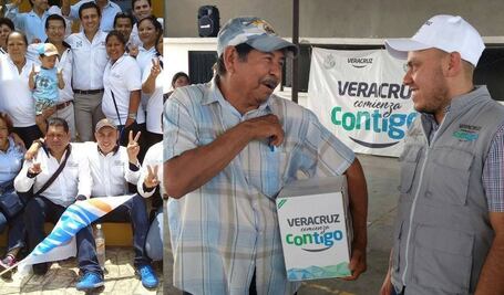 IP critica a supervisores panistas en programas sociales de Veracruz