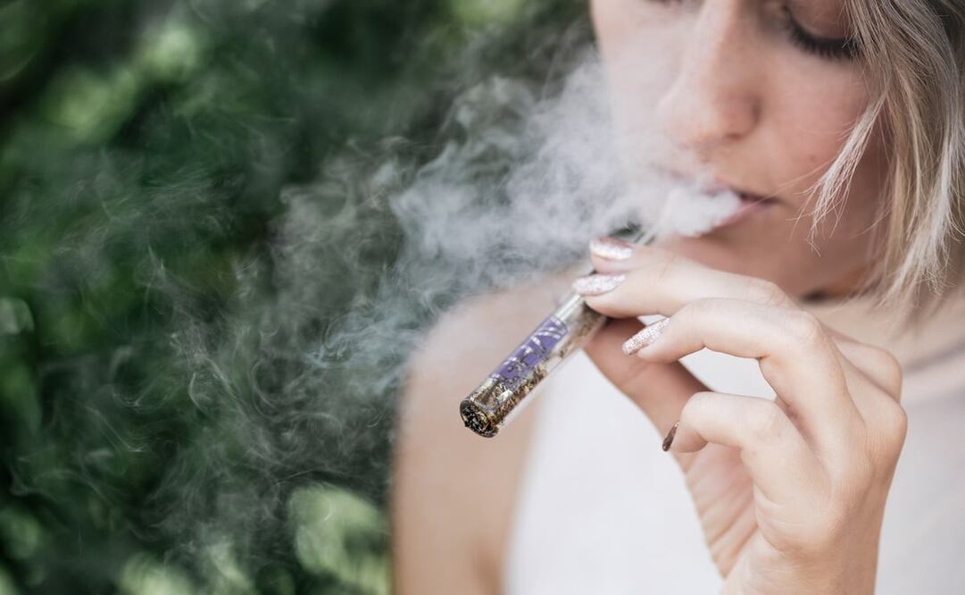 ¿Cuál es la diferencia entre vapeadores y cigarro electrónico?