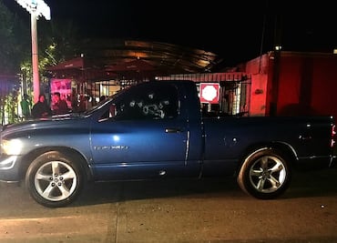 Balean a dos jovenes afuera de un bar en Fresnillo, Zacatecas