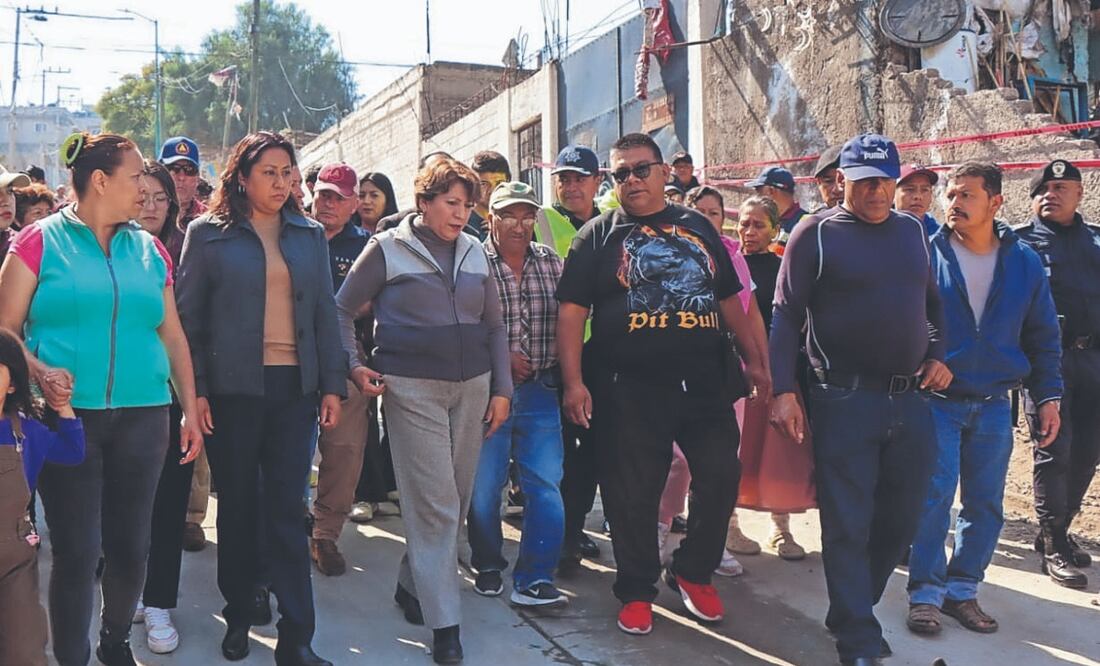 Delfina Gómez dio el pésame a la familia Hidalgo Marrón. Foto Especial