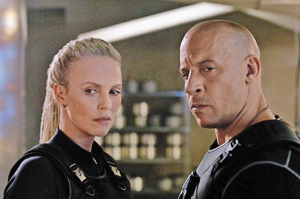 Charlize Theron se unió a la franquicia protagonizada por Vin Diesel desde la anterior cinta. Foto: UNIVERSAL PICTURES