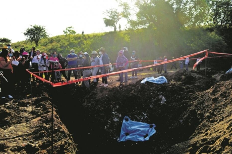 "Exterminio", entre flores y sorgo
