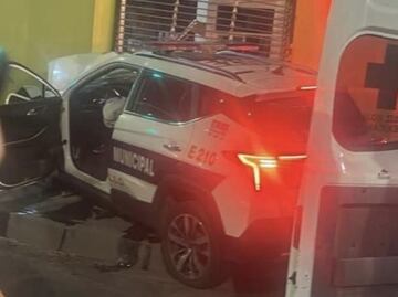 Hombre roba patrulla de Policía Municipal de Hermosillo; la estrella contra papelería